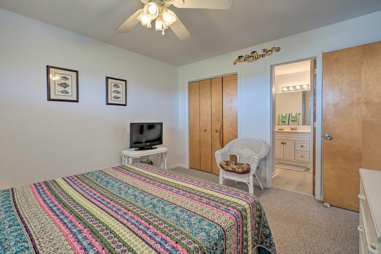 Oak Island Beachfront Condo With Community Pool Buitenkant foto