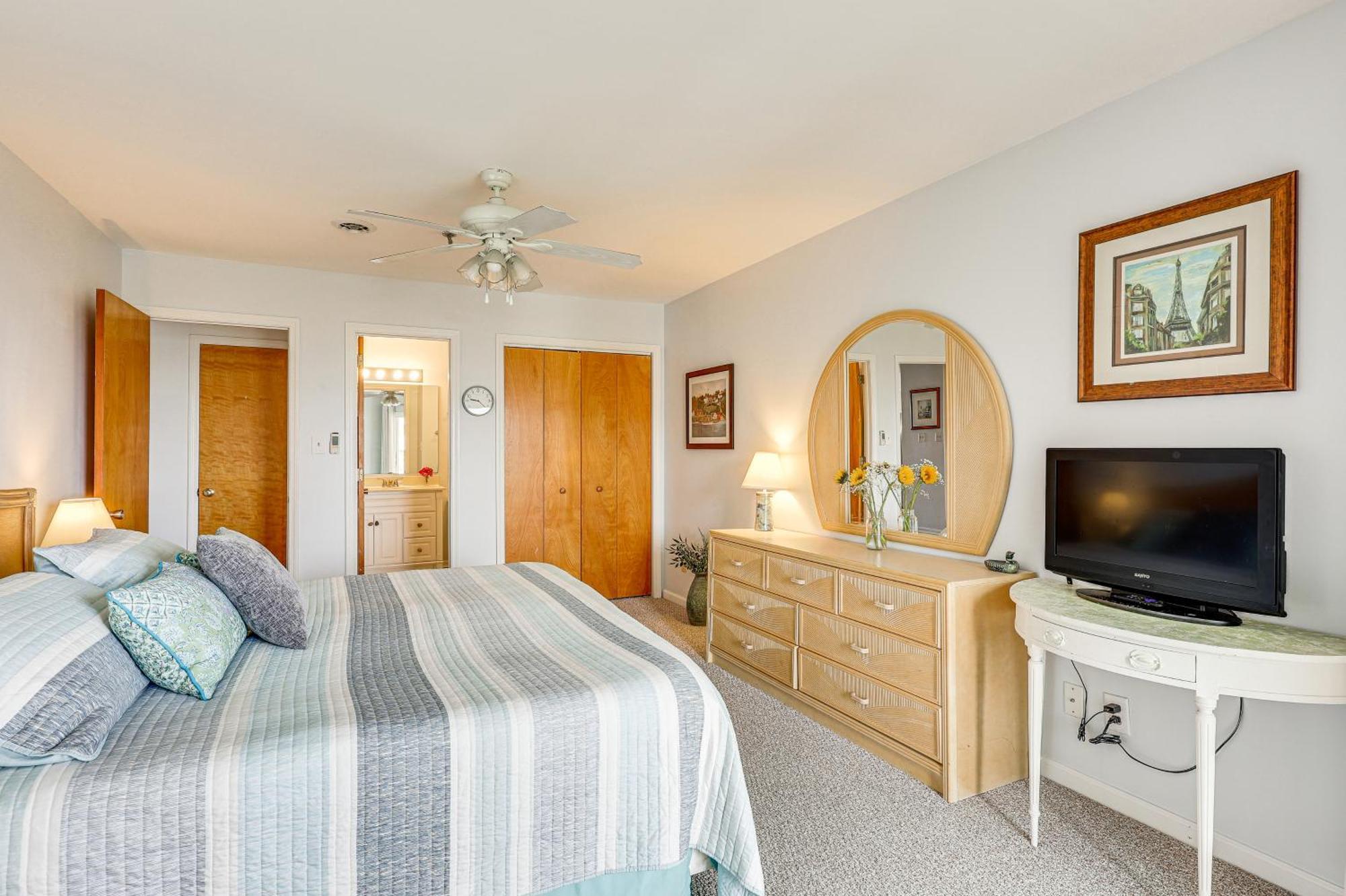 Oak Island Beachfront Condo With Community Pool Buitenkant foto