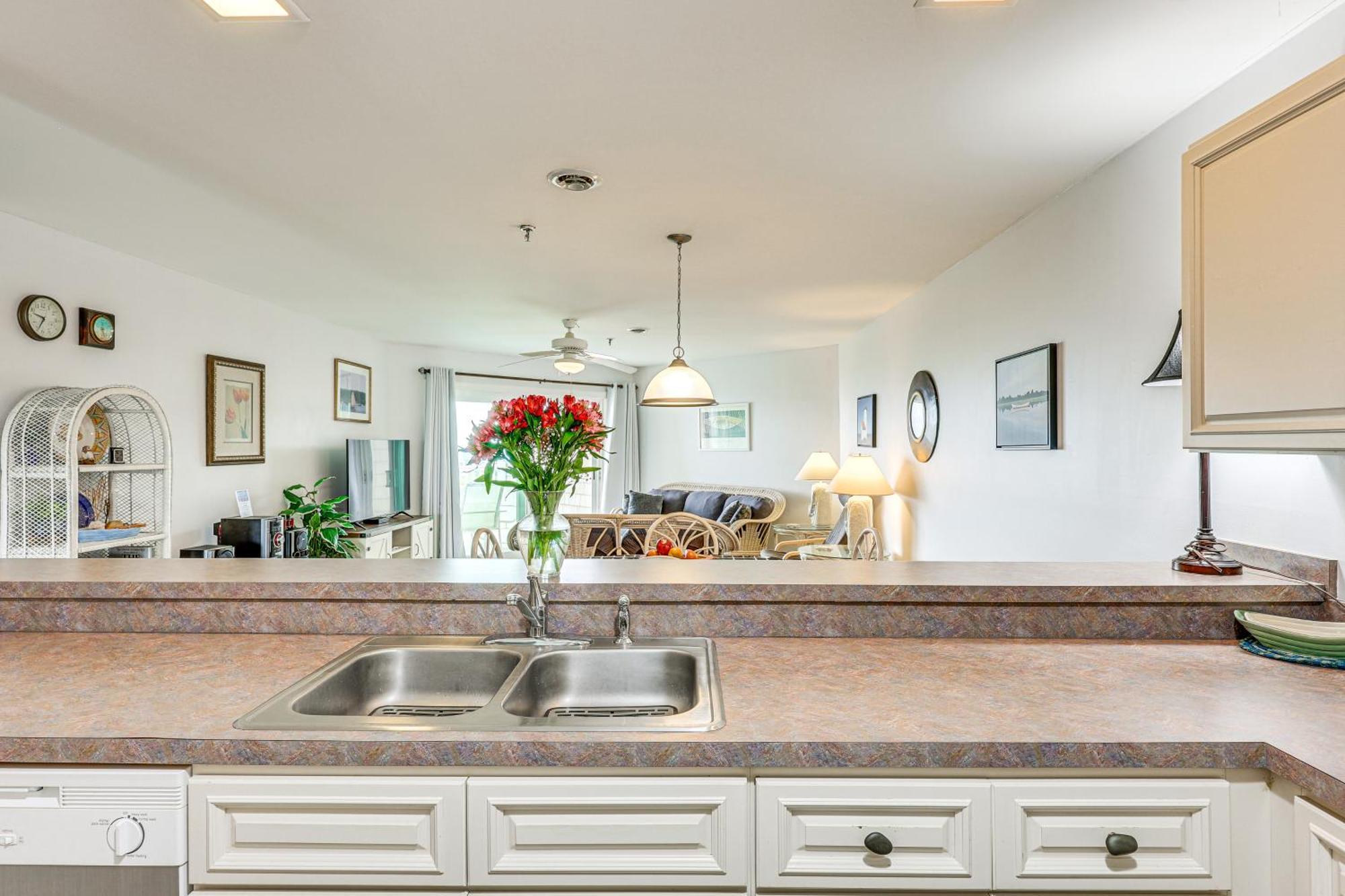 Oak Island Beachfront Condo With Community Pool Buitenkant foto