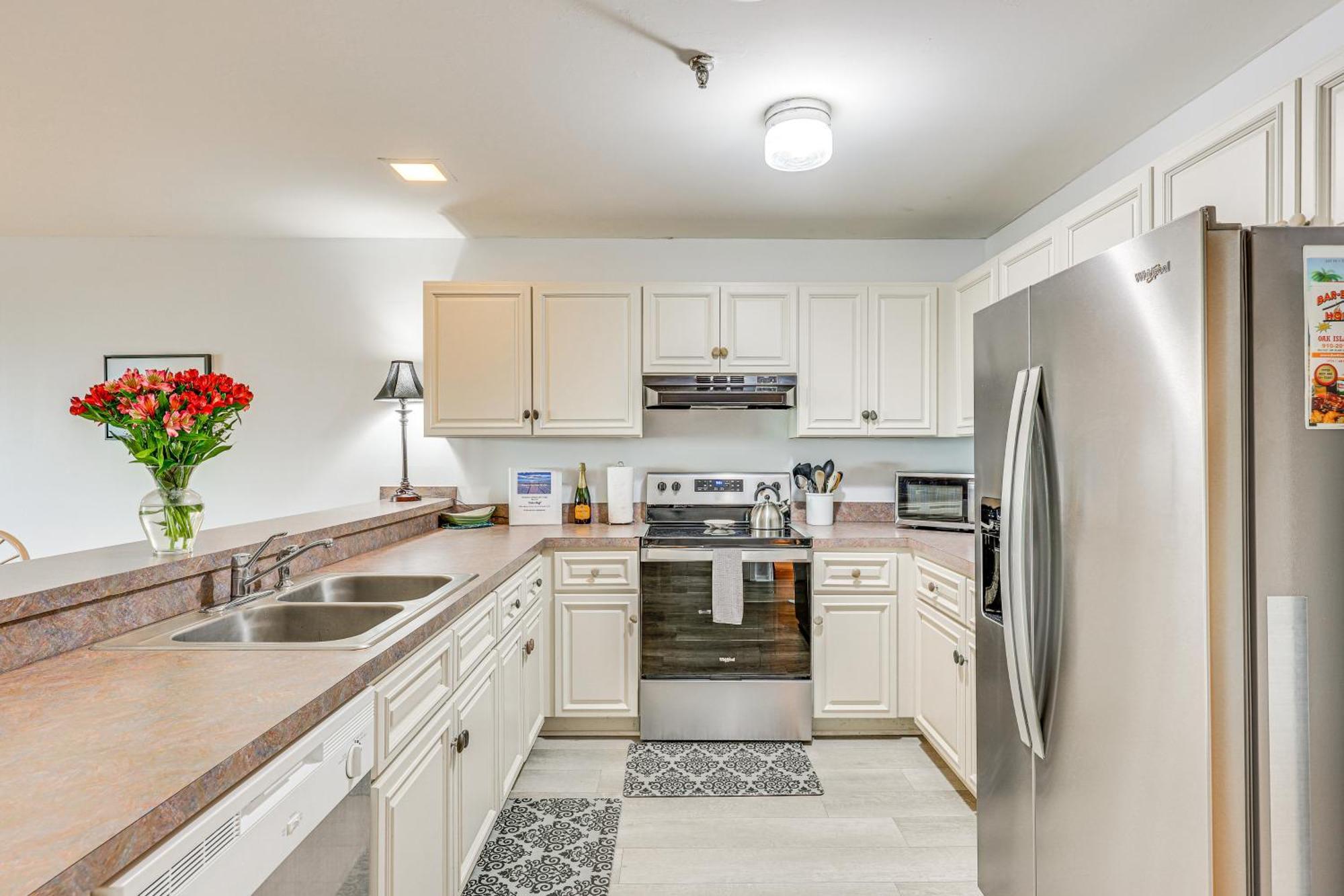 Oak Island Beachfront Condo With Community Pool Buitenkant foto