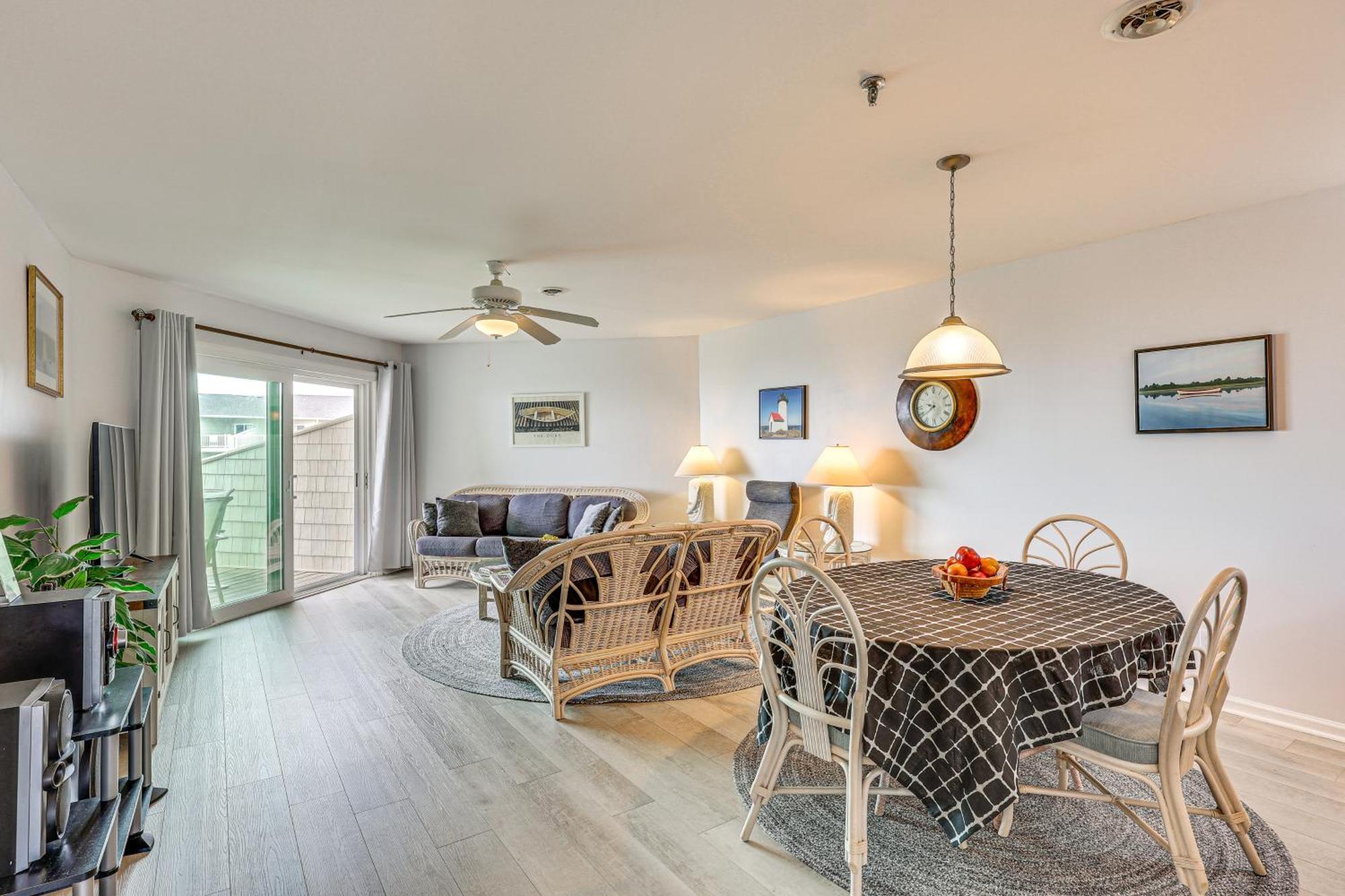 Oak Island Beachfront Condo With Community Pool Buitenkant foto
