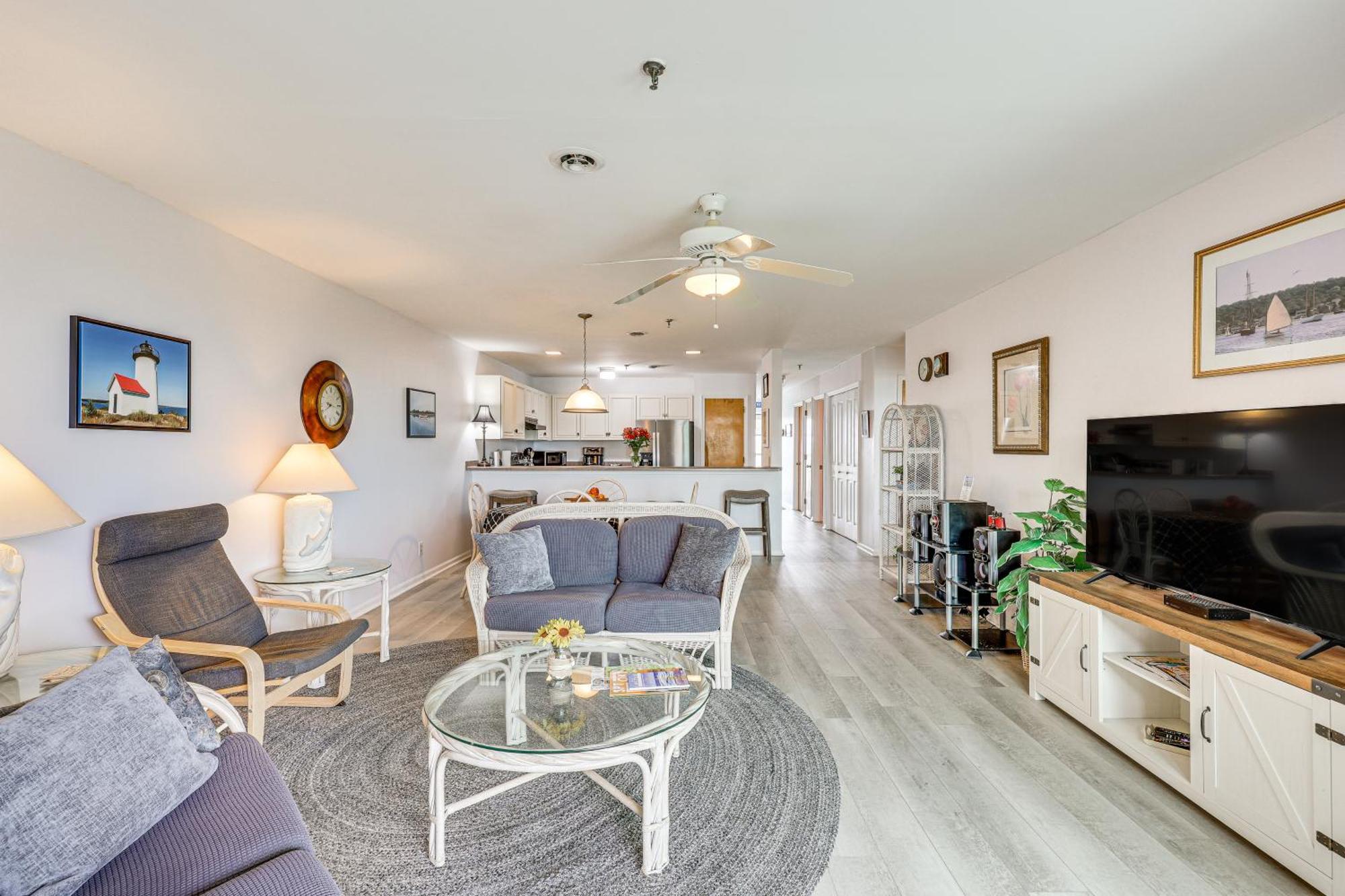 Oak Island Beachfront Condo With Community Pool Buitenkant foto