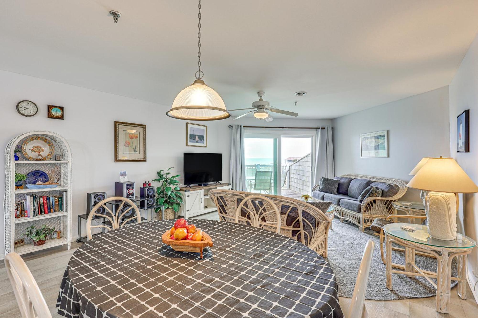 Oak Island Beachfront Condo With Community Pool Buitenkant foto